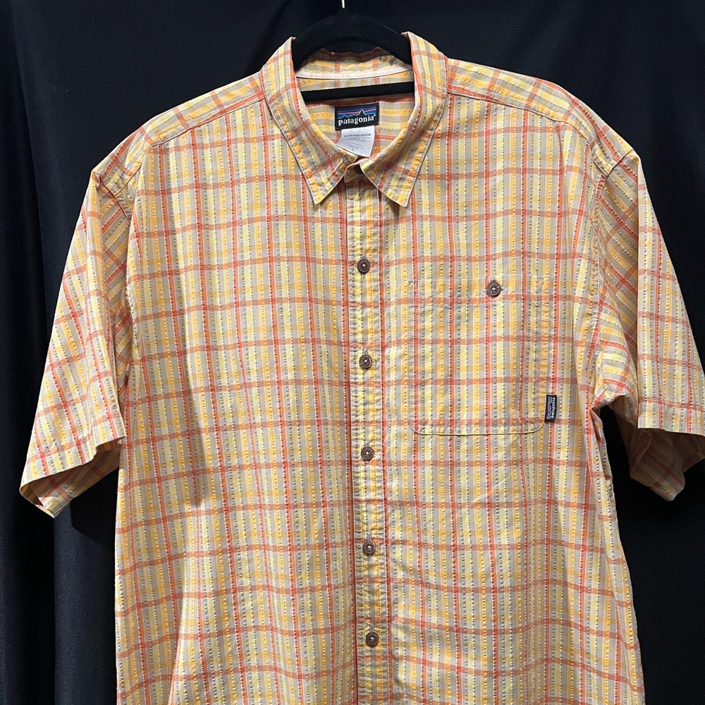 Patagonia men’s red/yellow plaid short sleeve button shirt size L - Picture 4 of 10